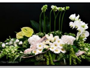 Montage de fleurs naturelles du funérarium Simon et Fils rue Saint-Nicolas à Liège